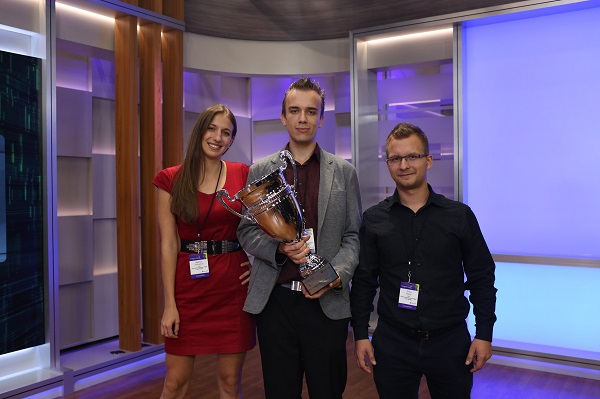▲ '이매진컵 2017'에서 우승을 차지한 체코 X.GLU 팀